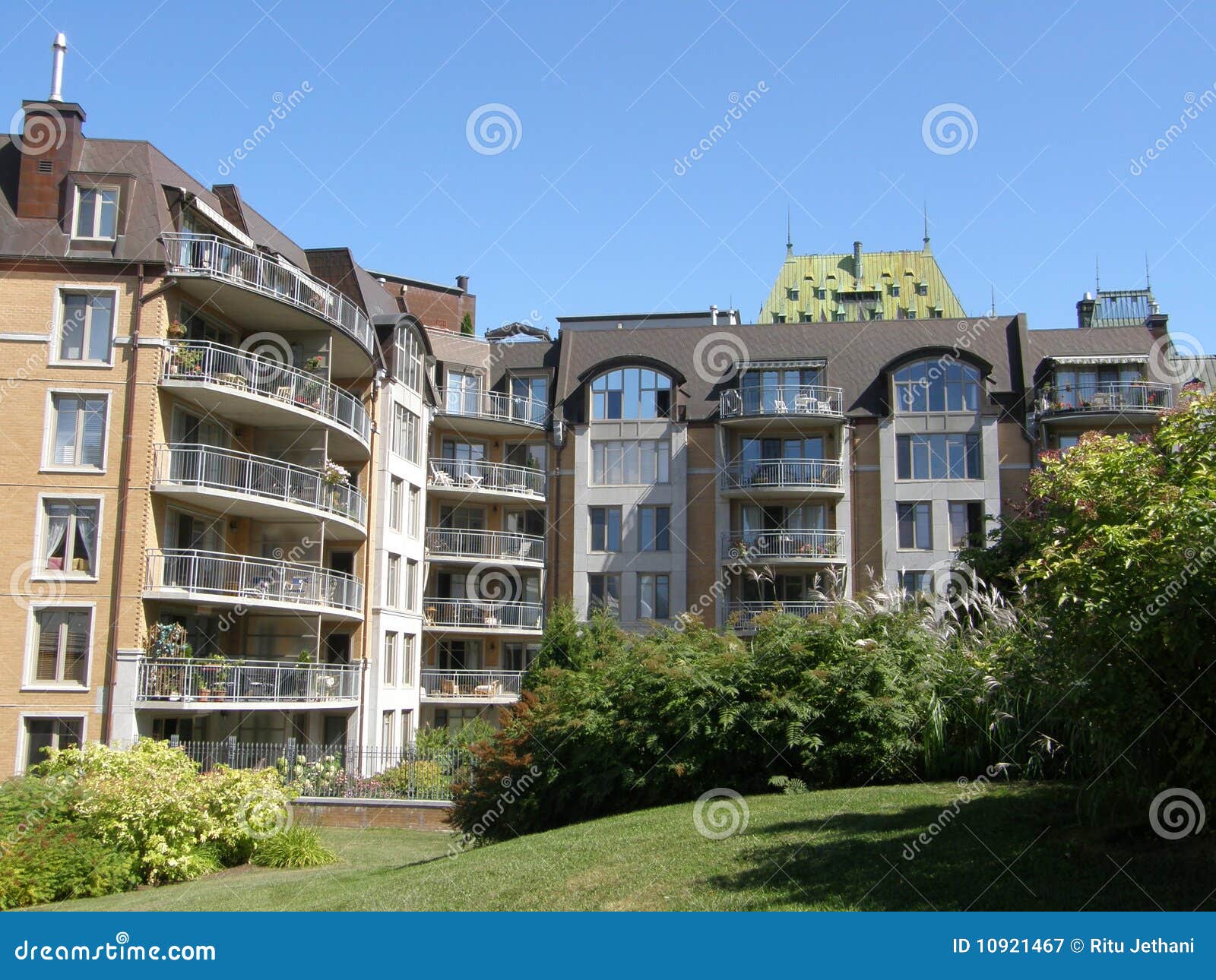 Residences in Quebec City stock image. Image of quebec 10921467