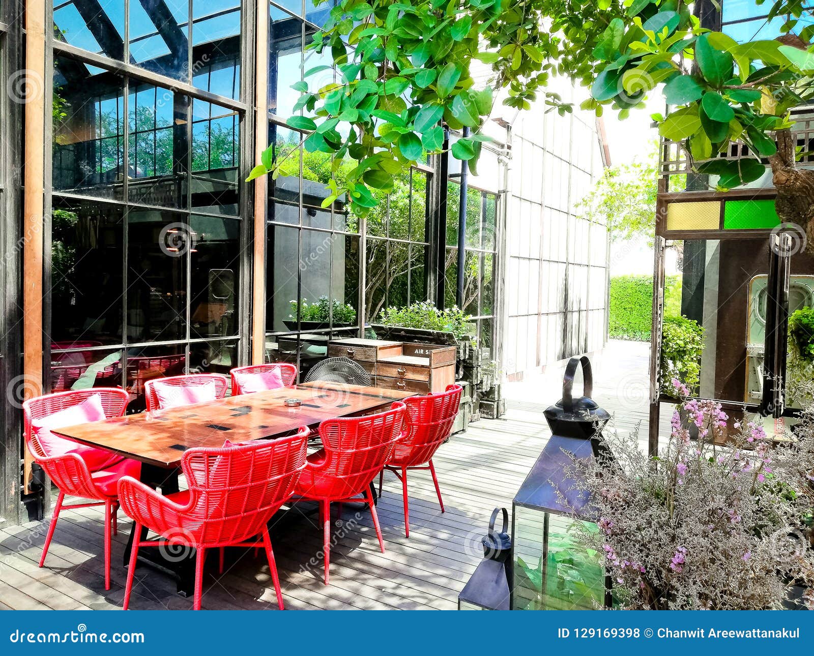 Restaurant and Coffee Shop Interior Design Ideas Stock Photo ...