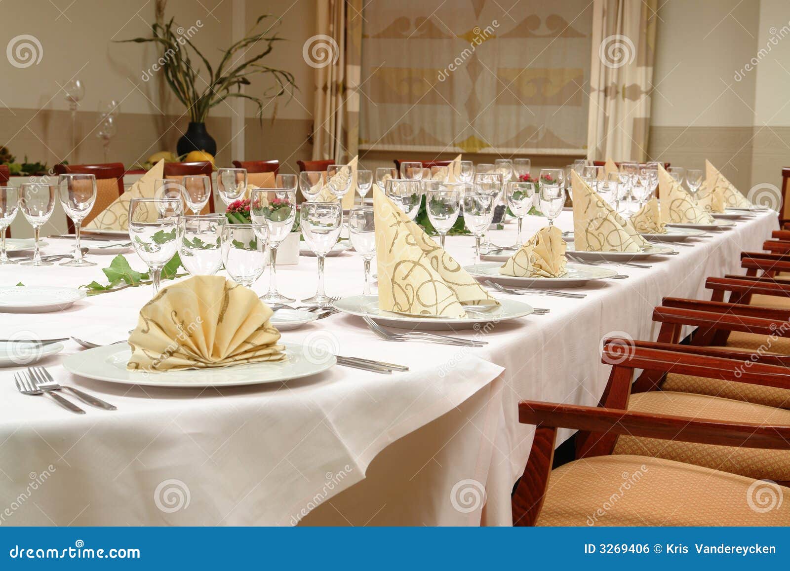 Restaurant Table Setting Stock Photo Image Of Cutlery 3269406