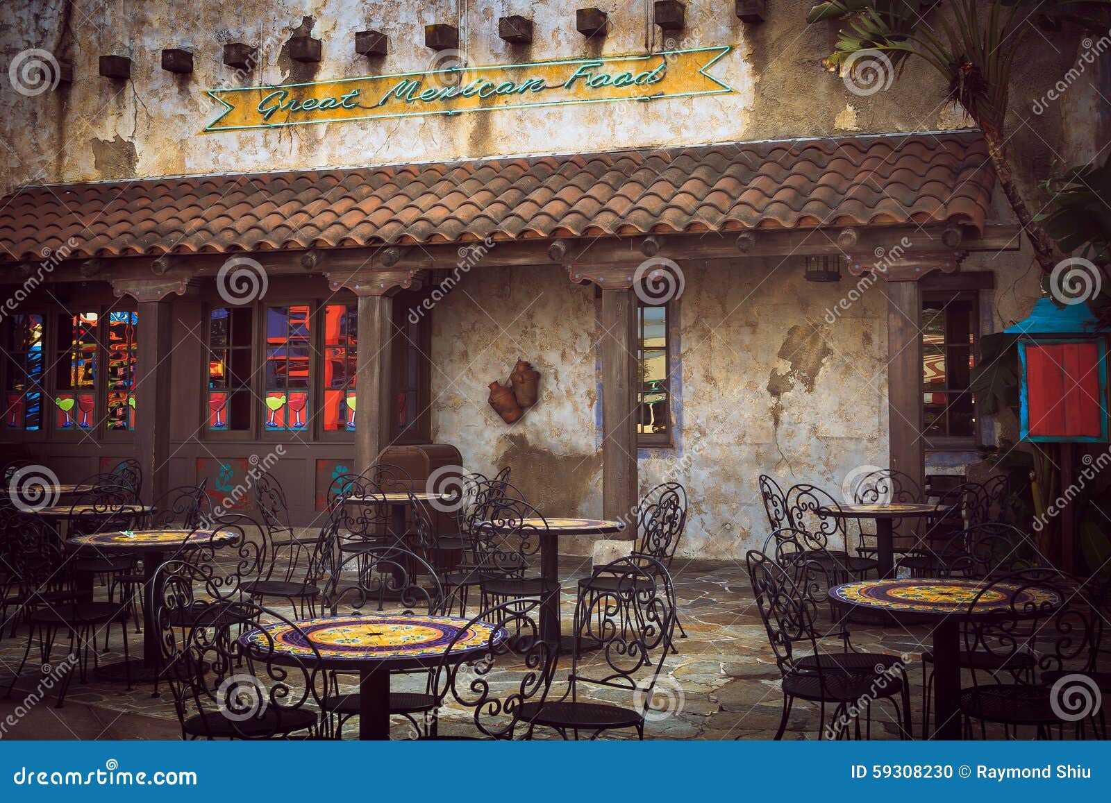 Restaurante mexicano foto de archivo. Imagen de sillas - 59308230