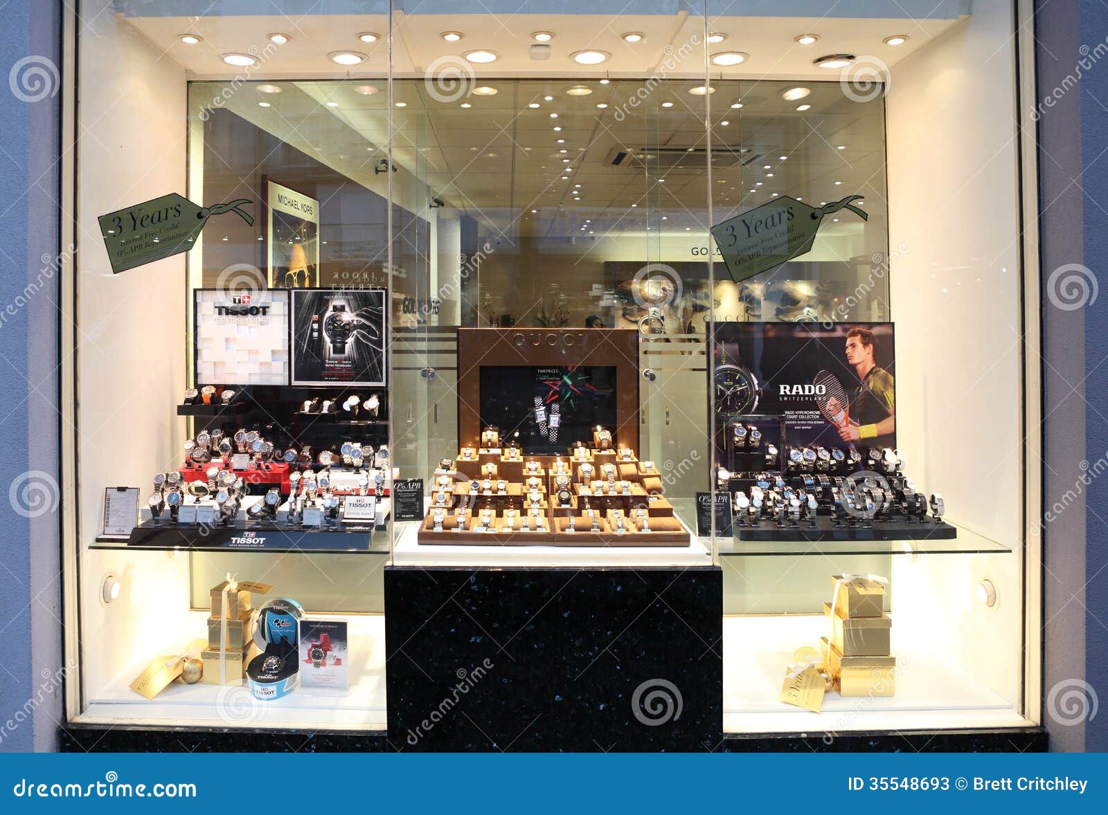 Retail Jewelery Christmas Window Display Retail Jewelery Christmas Window Display