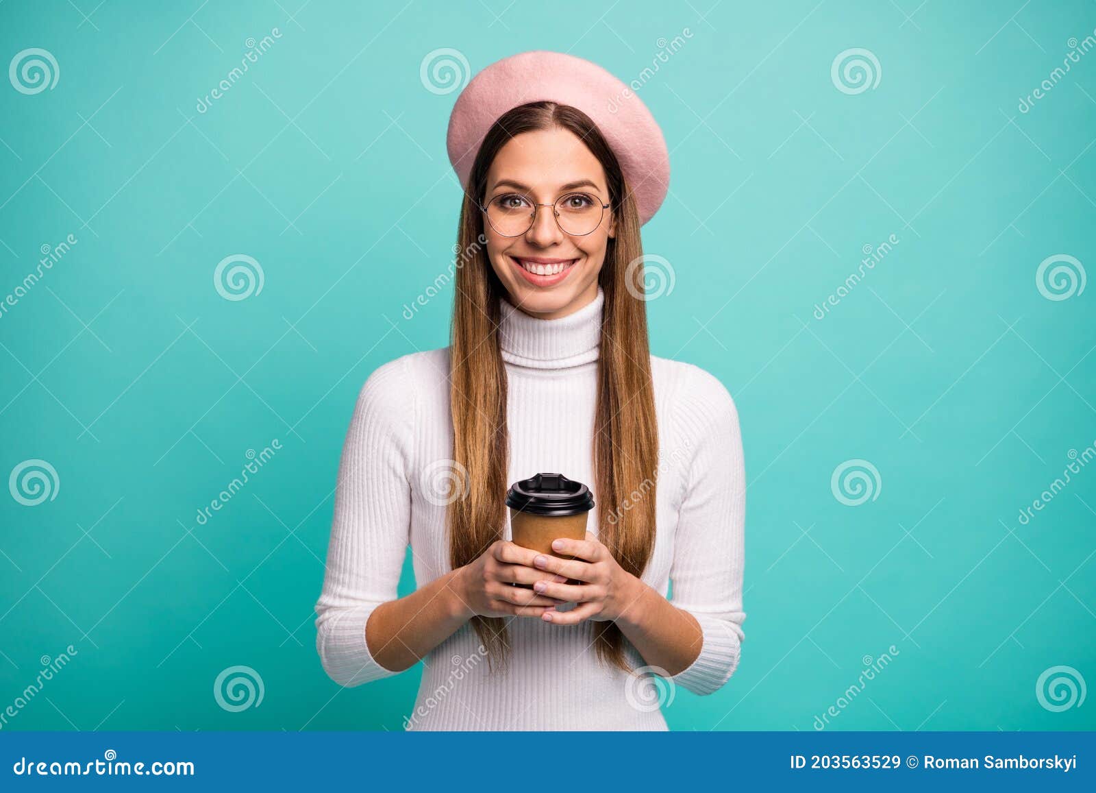 Retrato De Ella Linda Encantadora Linda Encantadora Linda Linda Chica Muy De Moda Alegre Y Directa Que Bebe Cafe Con Leche Imagen De Archivo Imagen De Boina Latte Retrato De Ella Linda Encantadora Linda Encantadora Linda Linda Chica Muy De Moda Alegre Y Directa Que Bebe Cafe Con Leche Imagen De Archivo Imagen De Boina Latte