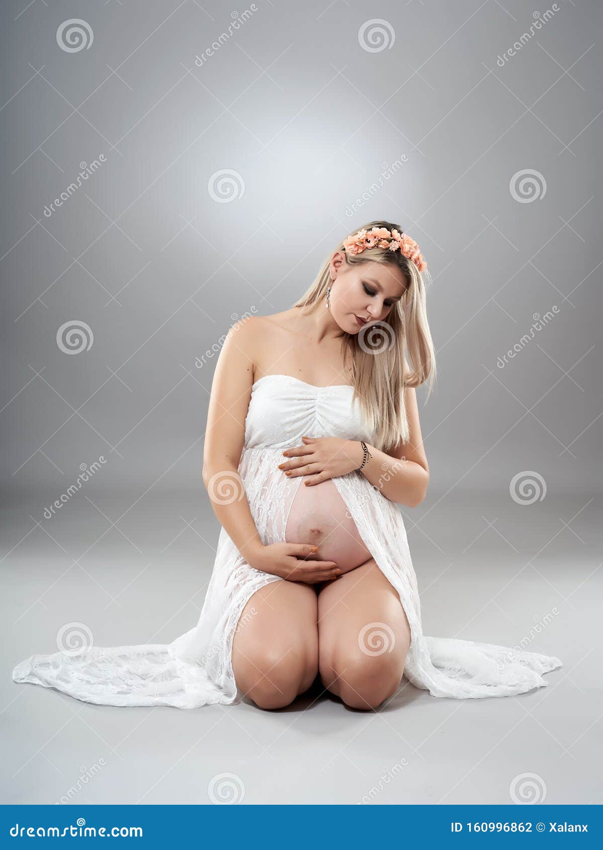 el propósito Excelente esconder Retrato De Estudio Para Mujeres Embarazadas Foto de archivo - Imagen de  gente, madre: 160996862
