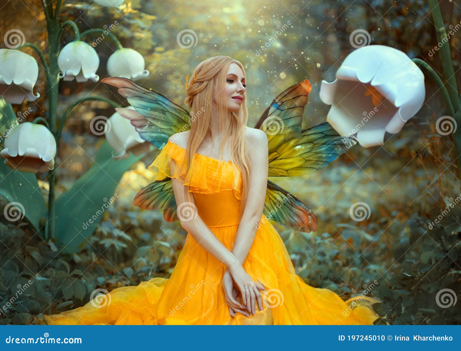1,601 Princesa En Vestido Amarillo Fotos de stock - Fotos libres de regalías de Dreamstime 1,601 Princesa En Vestido Amarillo Fotos de stock - Fotos libres de regalías de Dreamstime