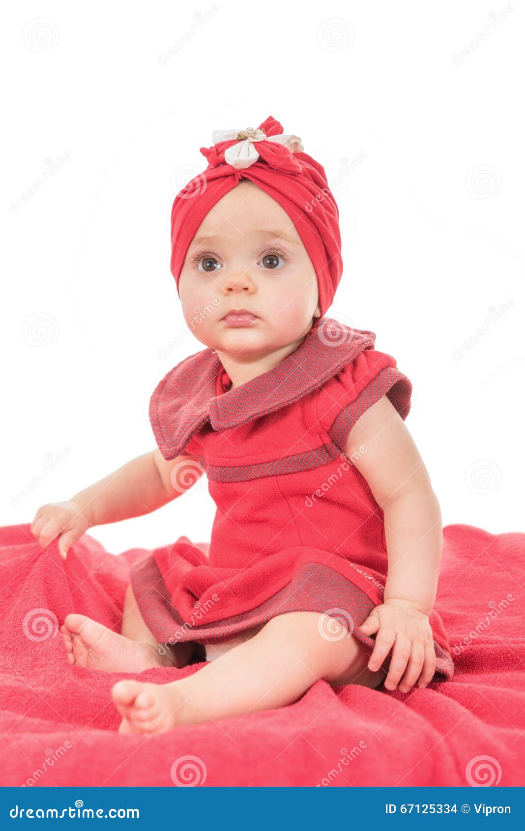 roupa de bebe vermelha