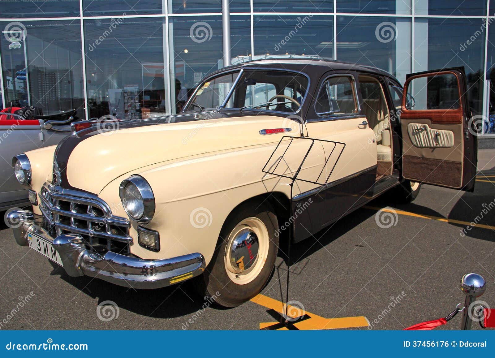 Retro Auto Show. ZIM (Sovietmade Automobile) Editorial Photo Image