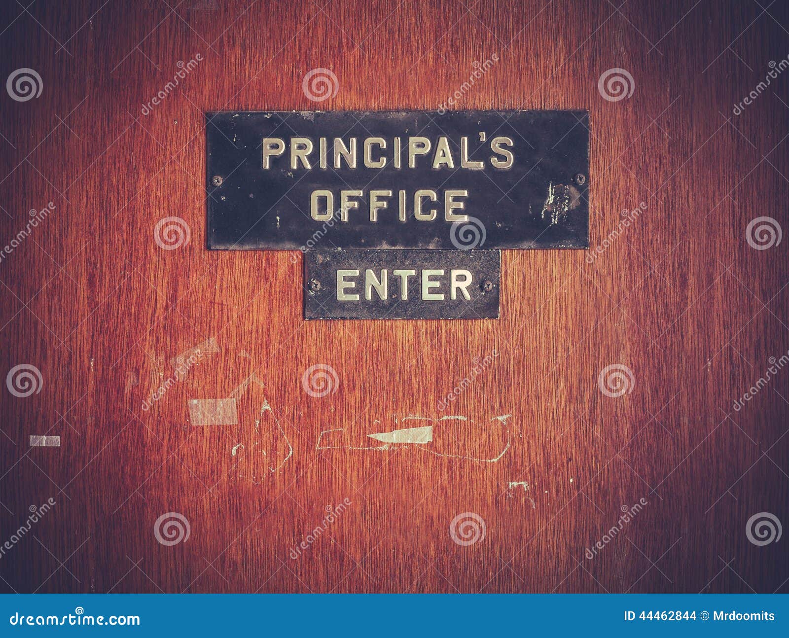 retro grunge principal office