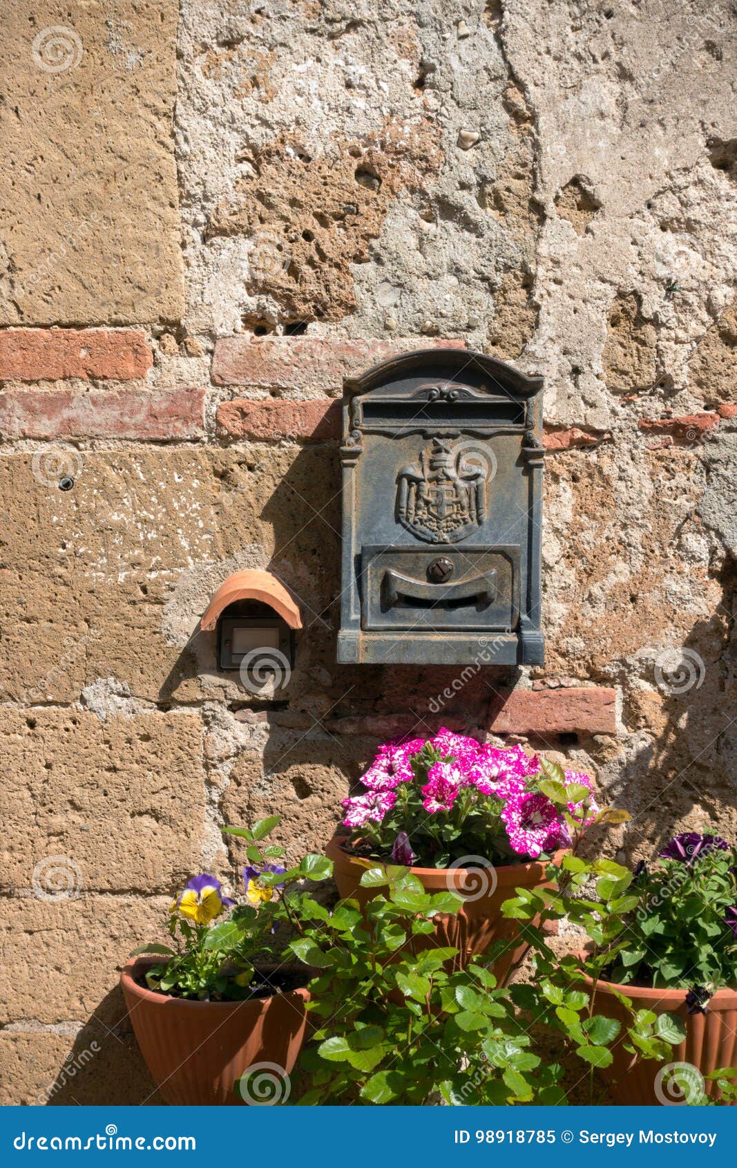 The retro letterbox stock image. Image of retro, pink 98918785