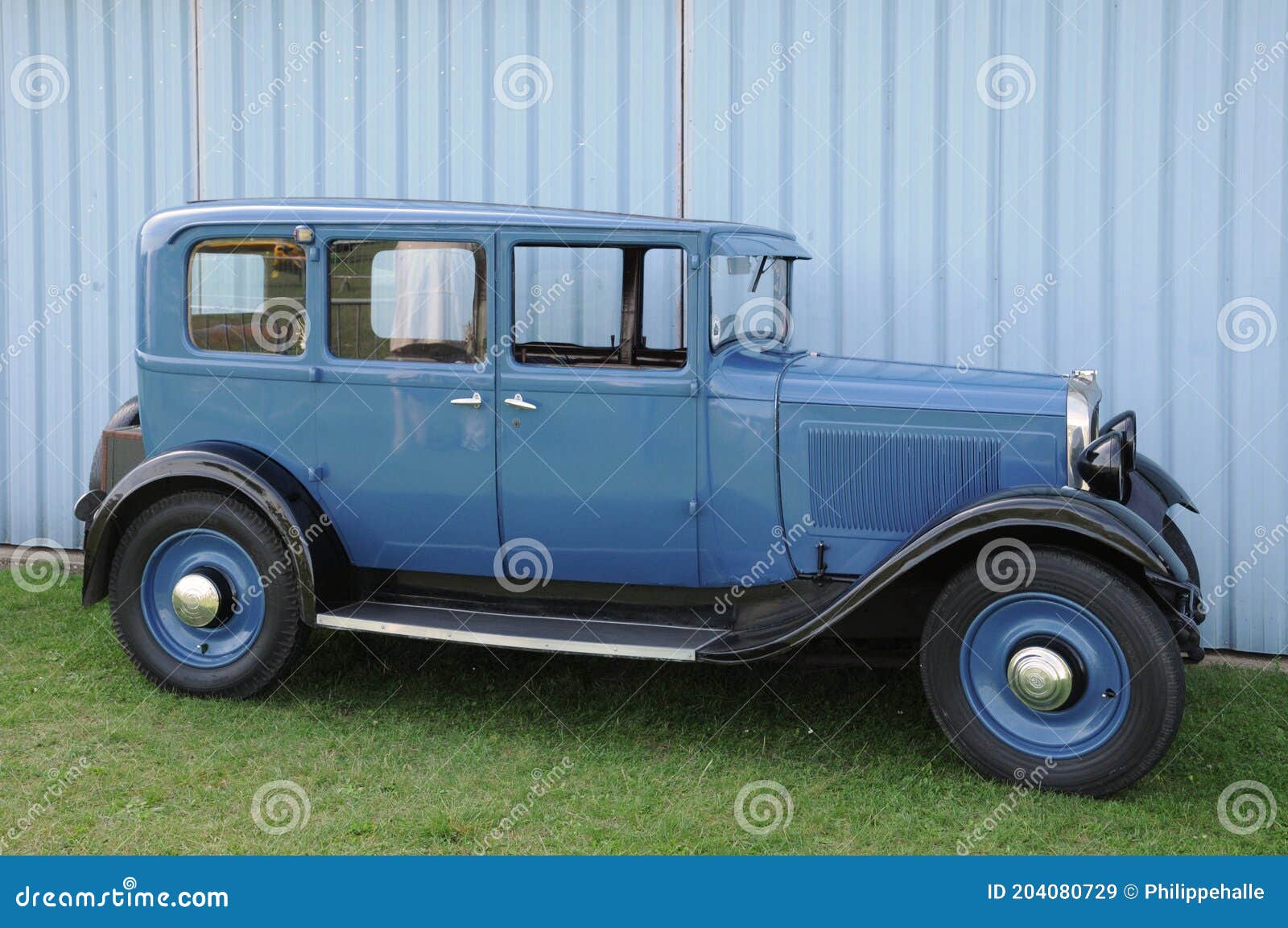 Old car in France editorial stock image. Image of travel 204080729