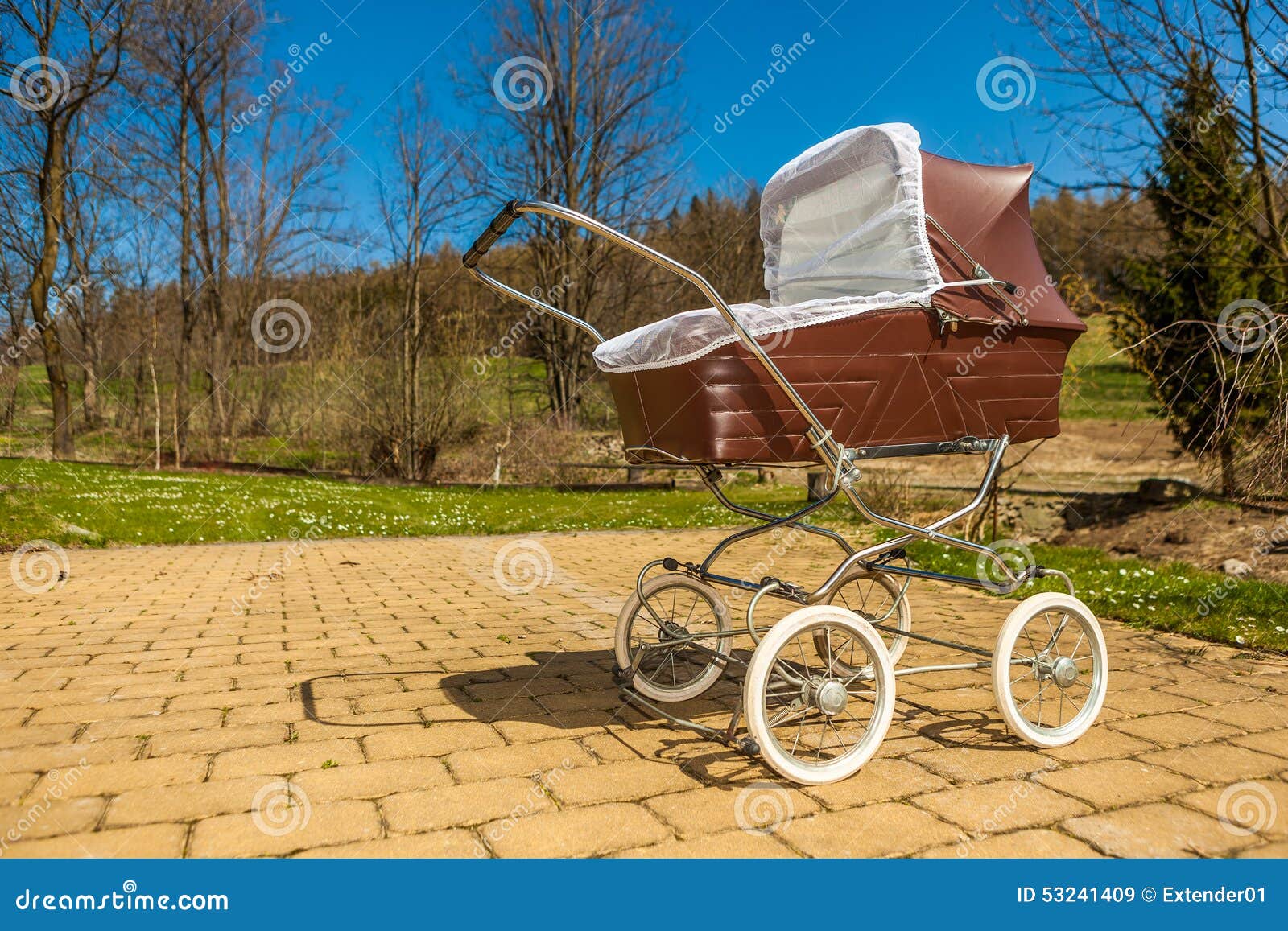 vintage style baby stroller