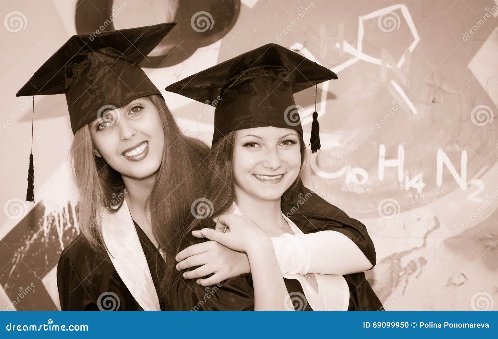 Colorado Graduation Pictures | Cap and Gown Photography Session