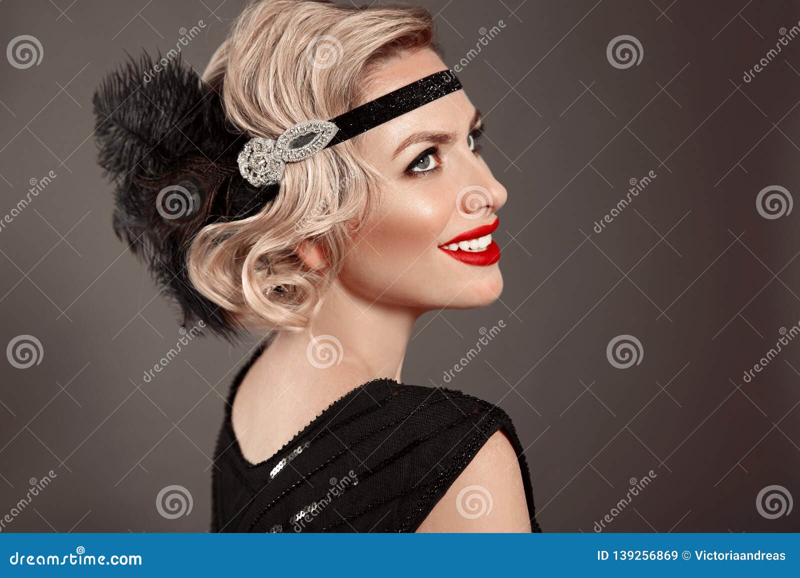 Retro Woman Portrait Blonde Wavy Hairstyle Hollywood Red