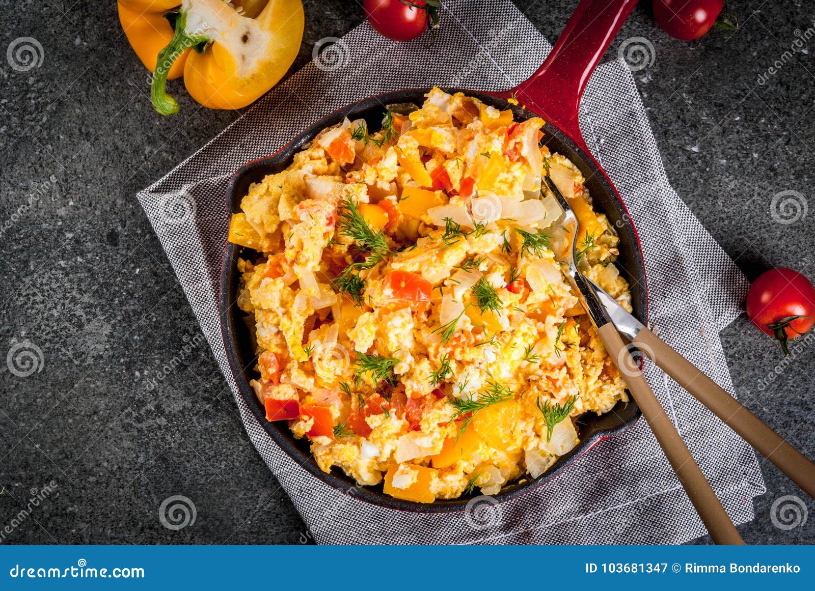 revoltillo de huevos, scrambled eggs a la dominicana