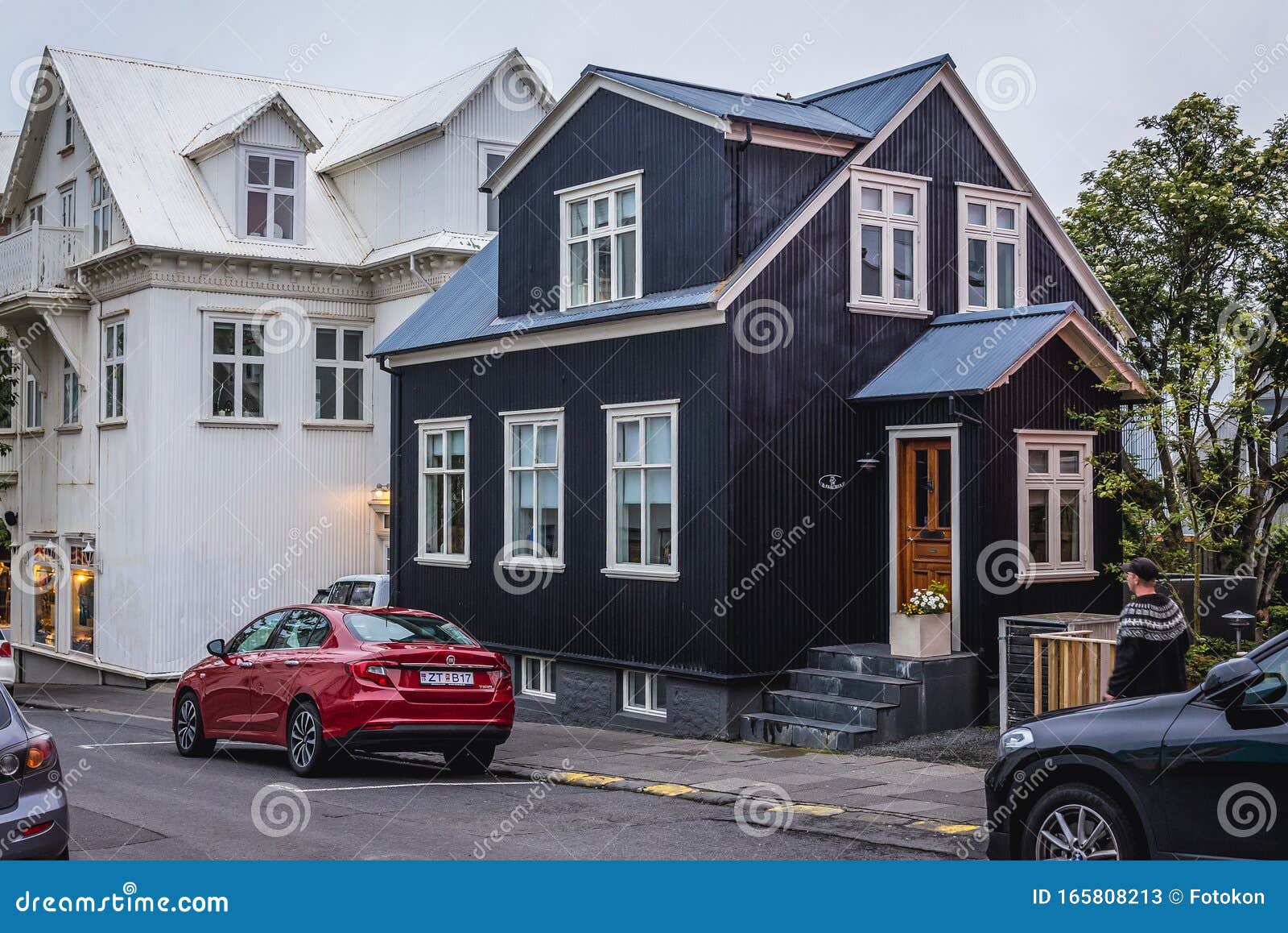 Reykjavik en Islandia foto de archivo editorial. Imagen de viviendas -  165808213