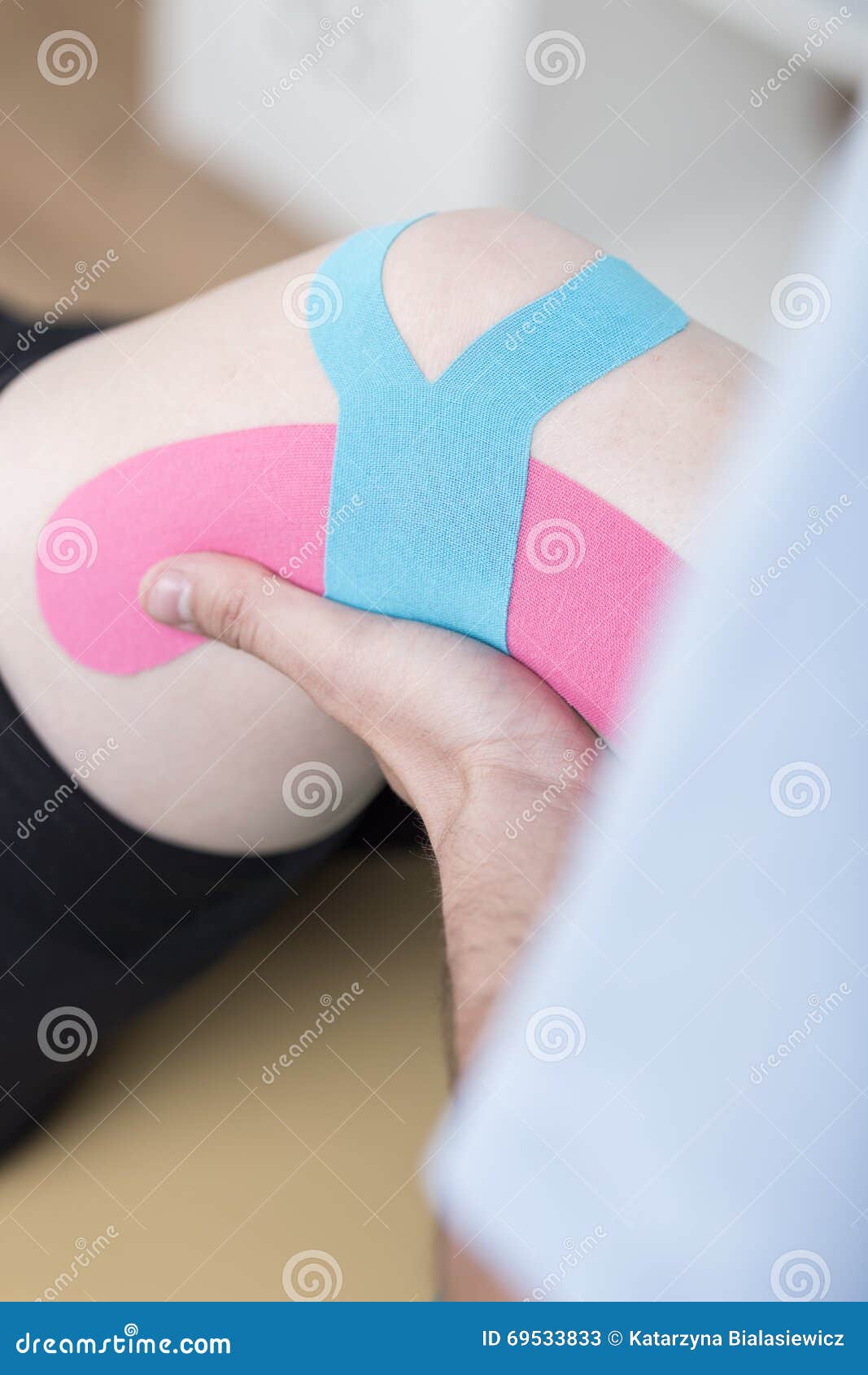 Fisioterapia Dopo Intervento Al Ginocchio Riabilitazione Dopo La Chirurgia Del Legamento Del Ginocchio Immagine