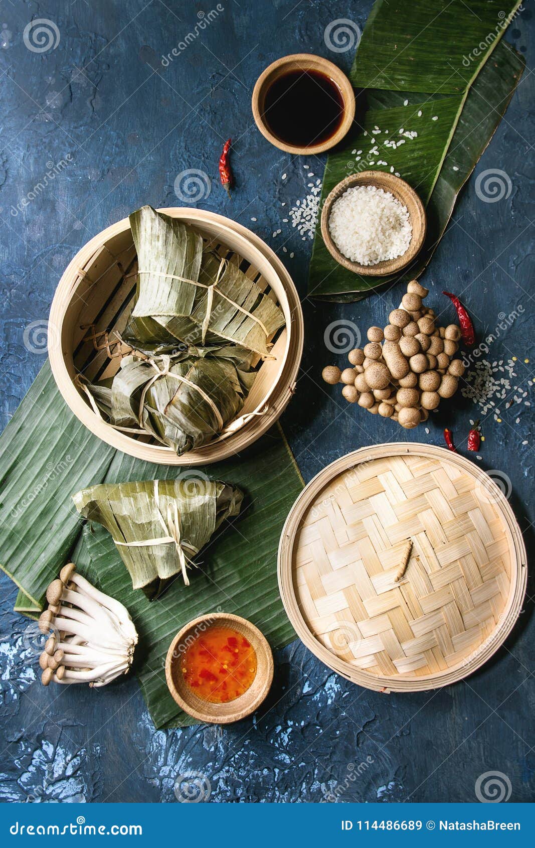 rice piramidal dumplings