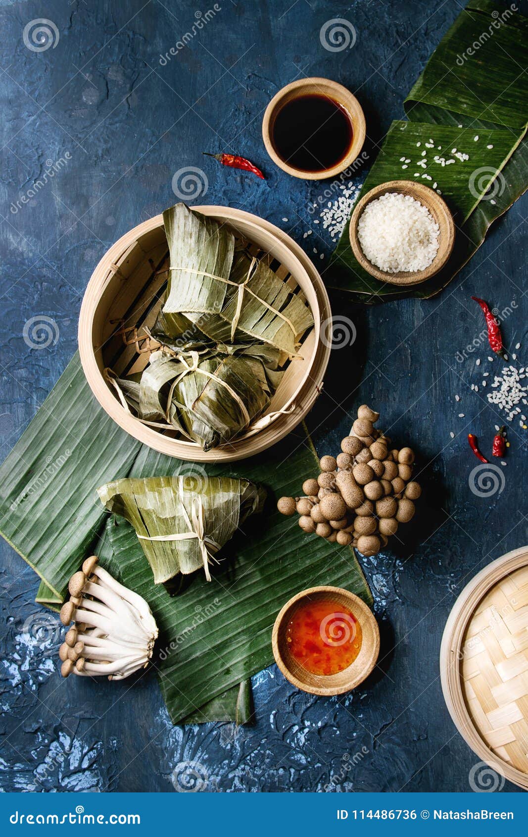 rice piramidal dumplings