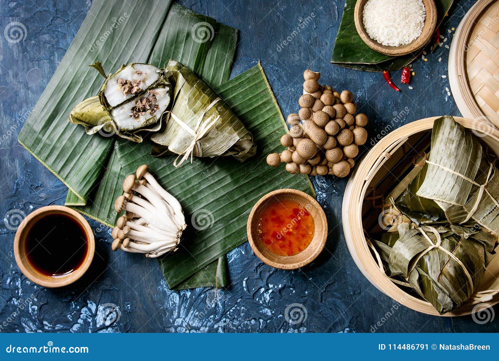 rice piramidal dumplings