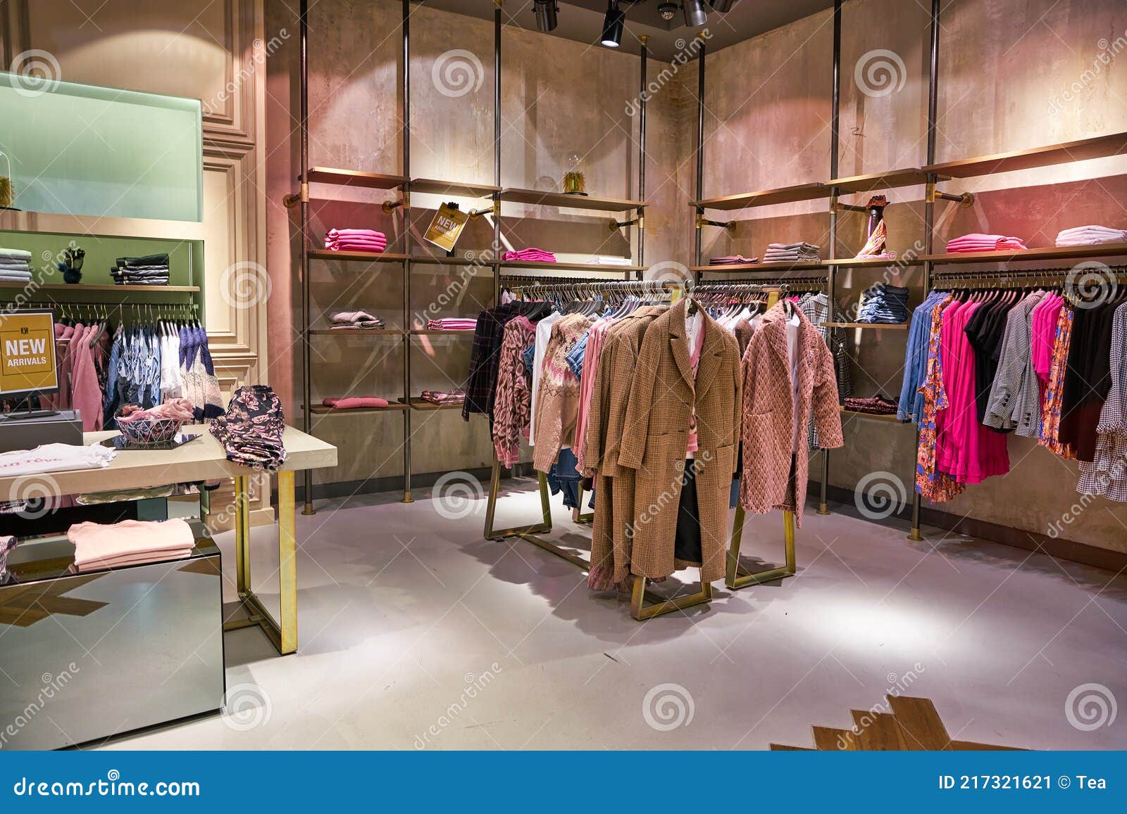 Rich & Royal Store in Berlin Editorial Photo - Image of retail ...