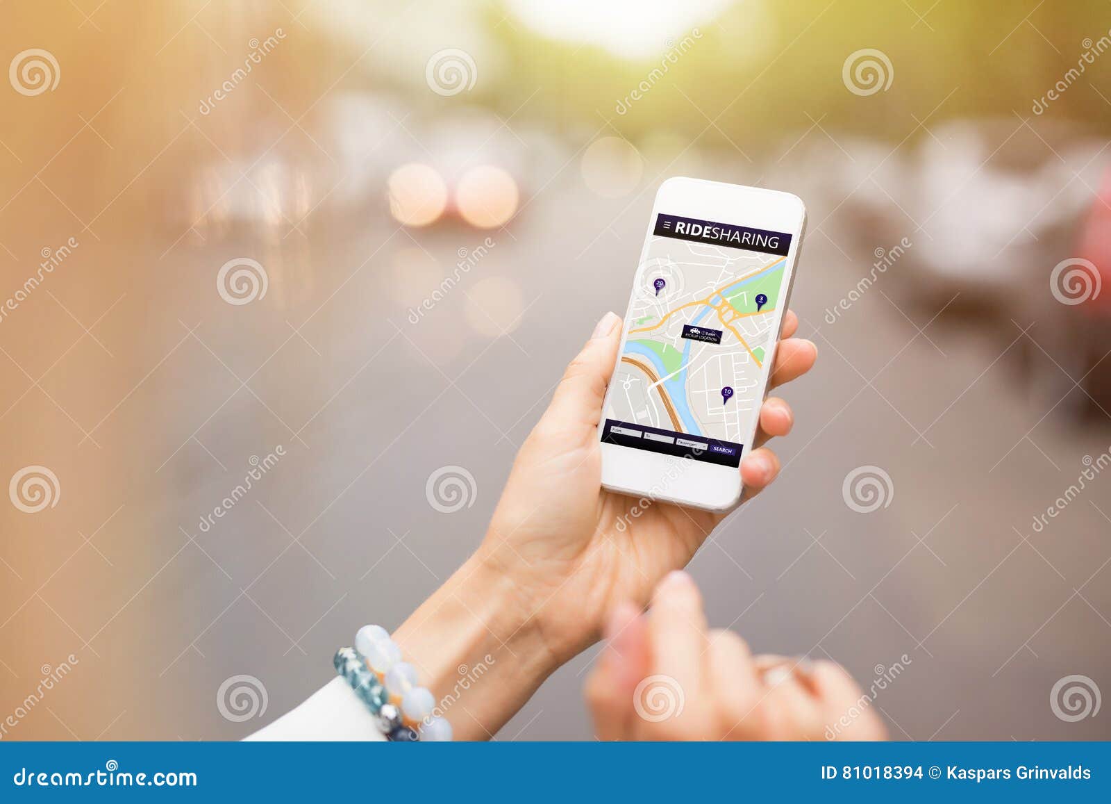 ride sharing app on mobile phone