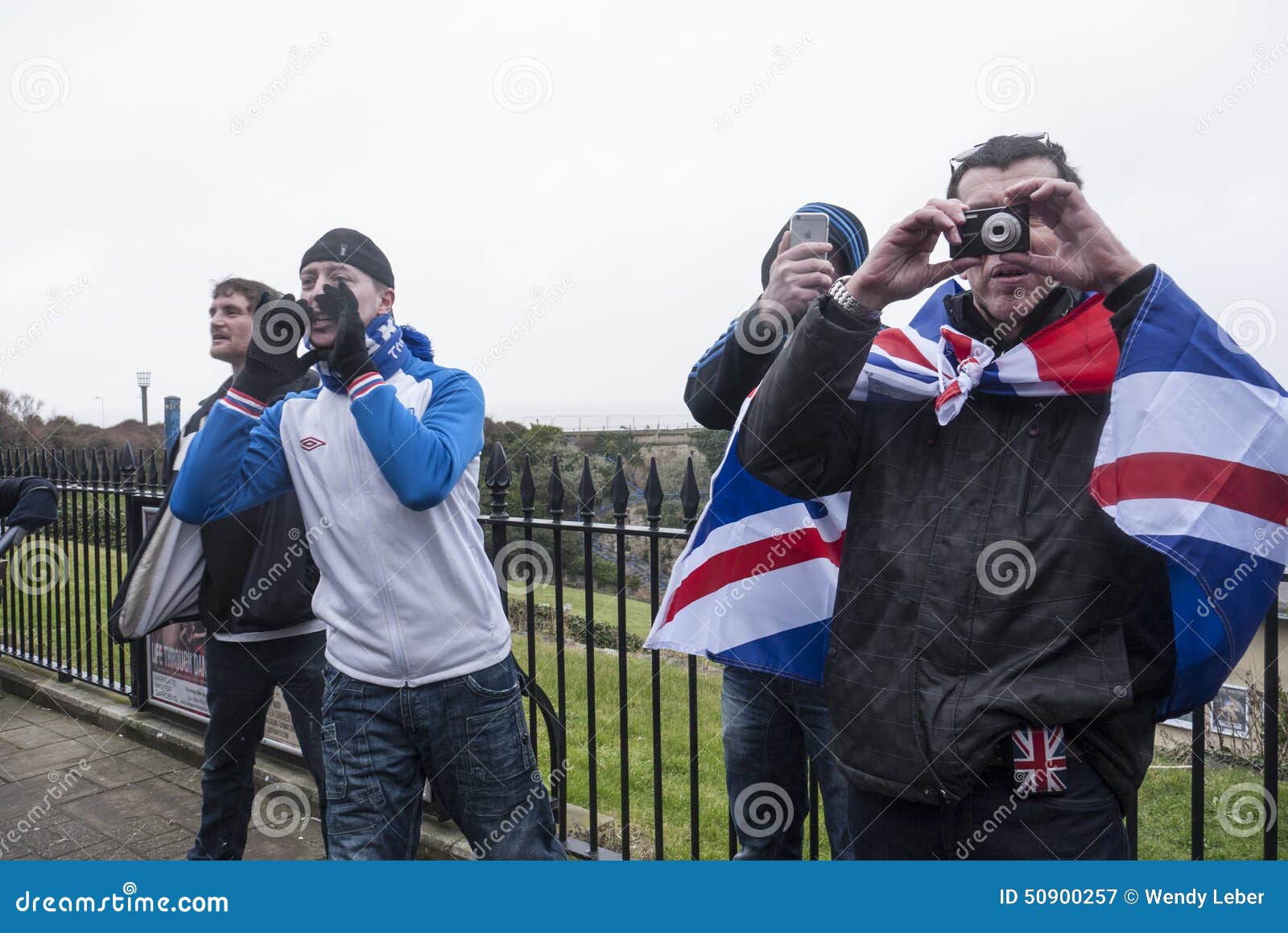 Right Wing supporters challenge anti UKIP protesters Margate. MARGATE,UK-FEBRUARY 28: Right wing supporters challenge Anti UKIP and racism protesters, with banners, placards and music, who were marching on UKIP S conference in Margate s Winter Gardens. February 28, 2015 in Margate Kent, UK.