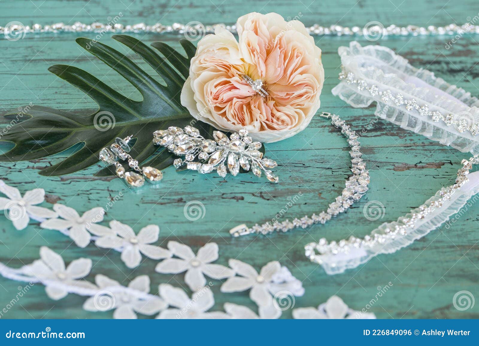 ring details in a wedding flower.