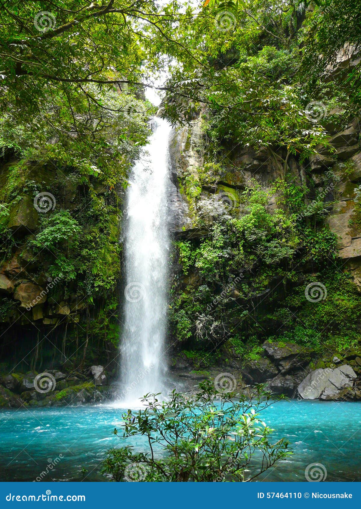 rio celeste waterfall