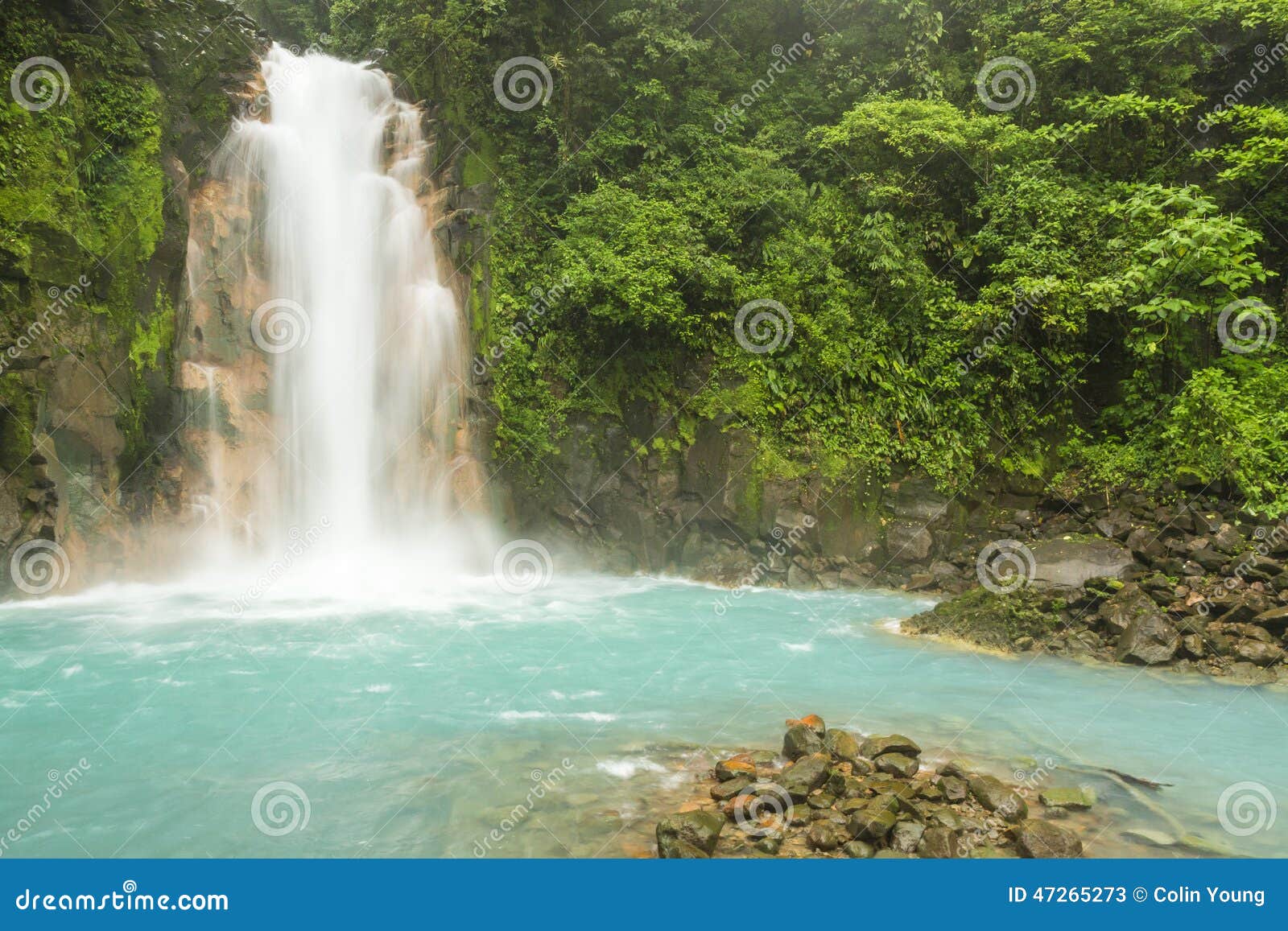 rio celeste waterfall and pool