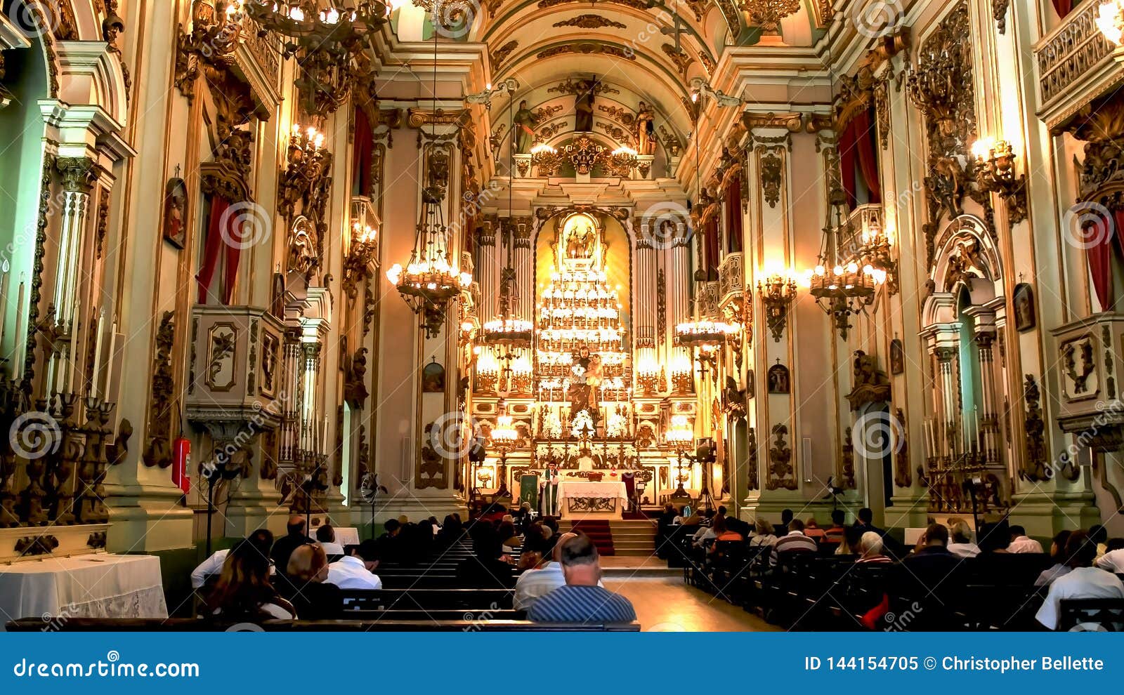 RIO DE JANEIRO, EL BRASIL 25, MAYO DE 2016: Vista Interior De La Iglesia De San José En Río Imagen editorial - Imagen de turismo, situado: 144154705 RIO DE JANEIRO, EL BRASIL 25, MAYO DE 2016: Vista Interior De La Iglesia De San José En Río Imagen editorial - Imagen de turismo, situado: 144154705