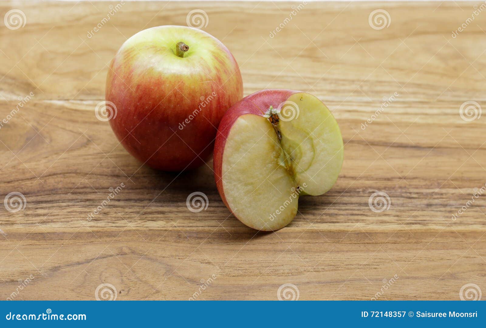Rip Apple Look Very Dilicious Stock Image Image of wood, ripe 72148357