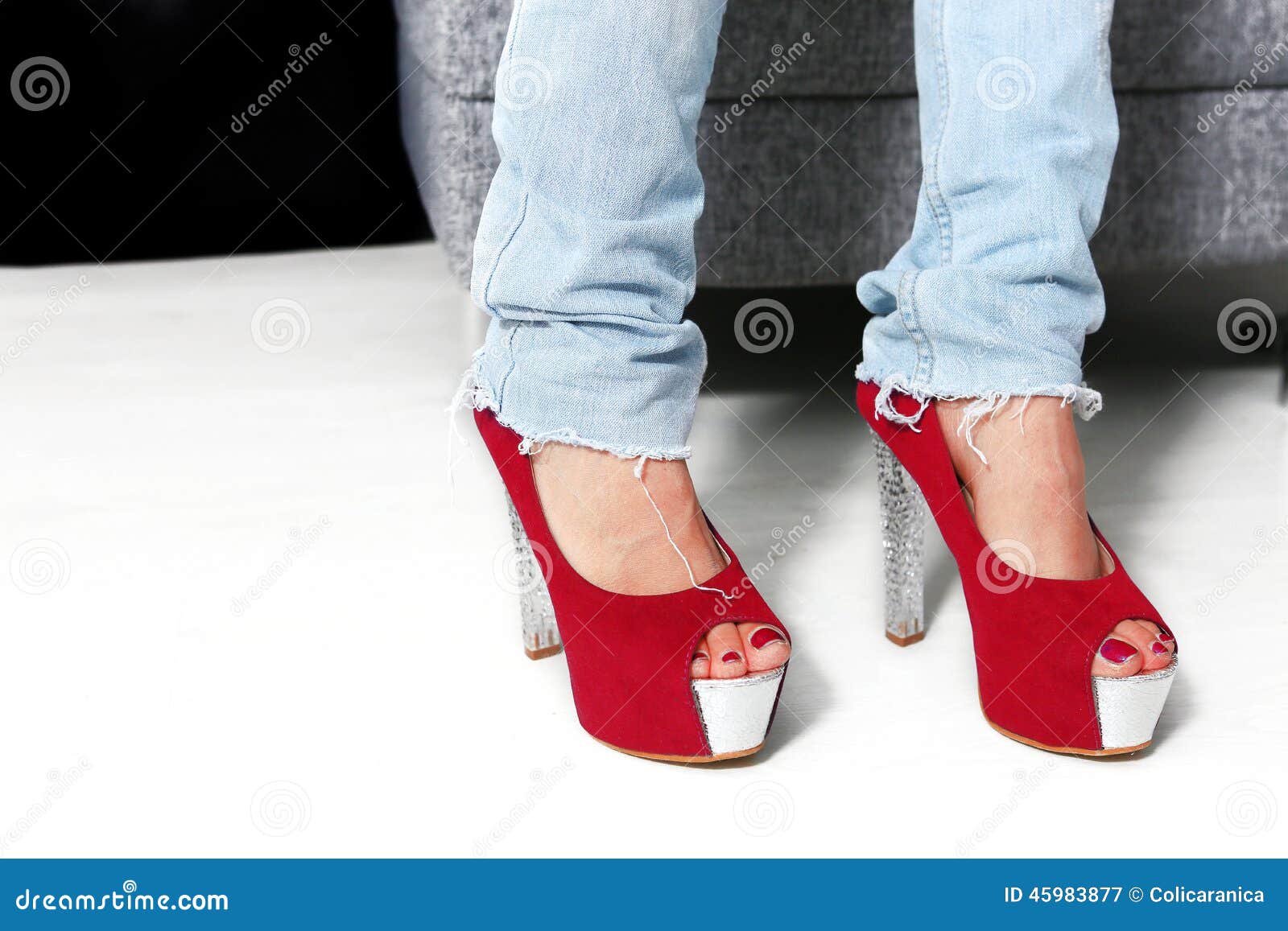 Ladies Spot On High Heel Court Shoes