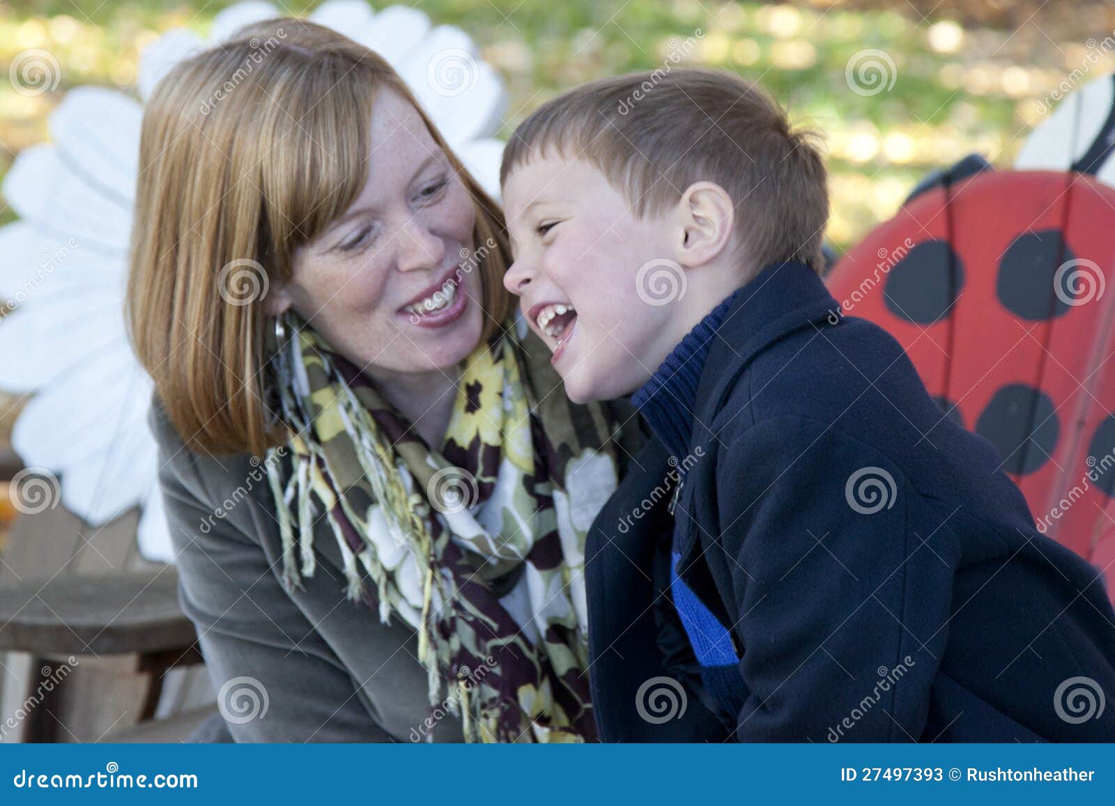 Ребенок когда мама смеется