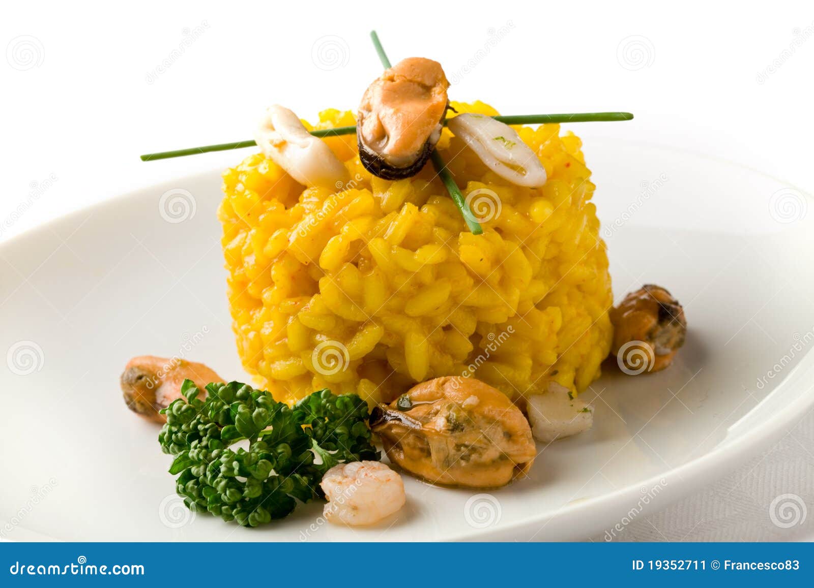 Risotto Con Zafferano E Frutti Di Mare Immagine Stock Immagine di