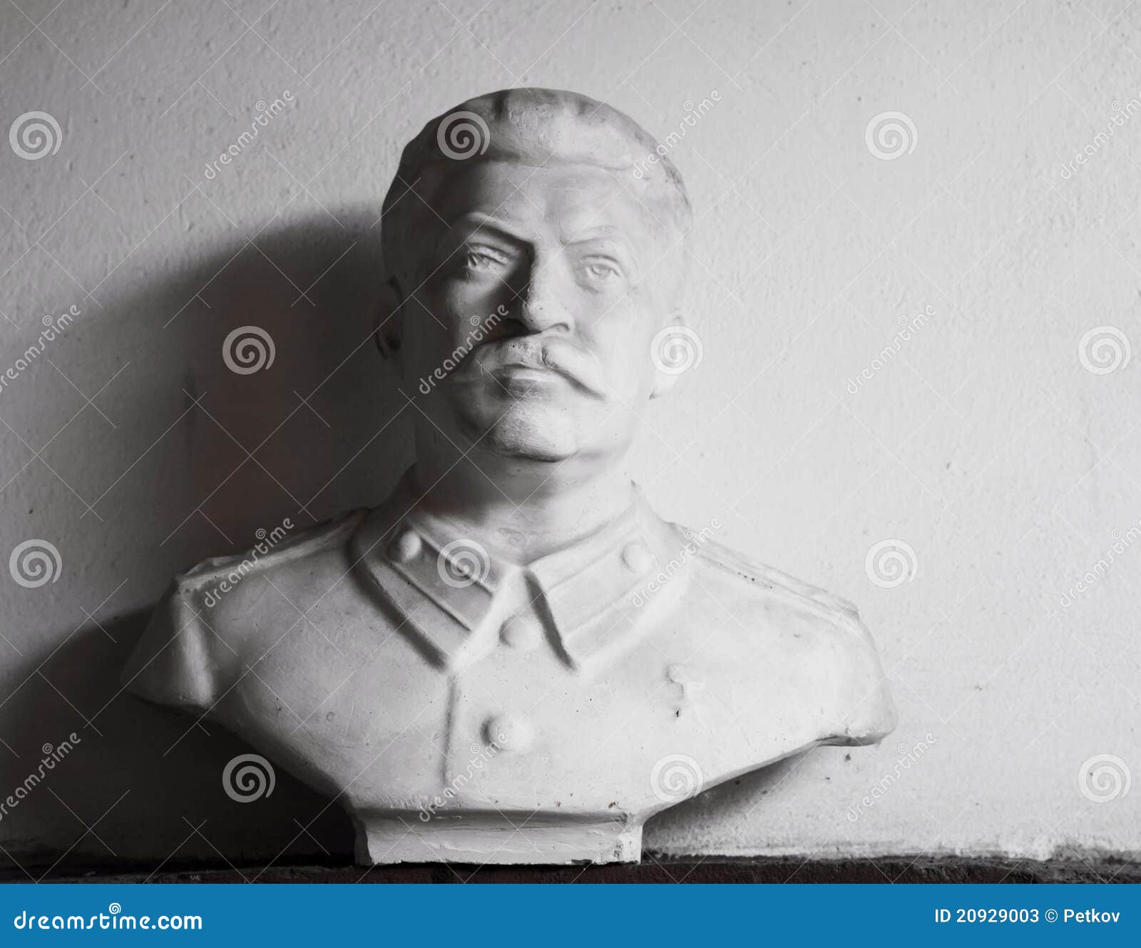 Ritratto della scultura dello Stalin, busto seriale dell'intonaco