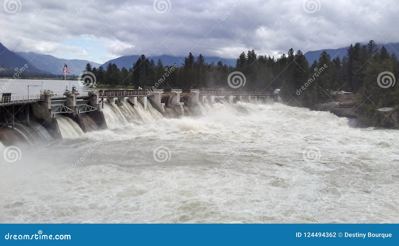 River Dam in Montana stock photo. Image of river, montana 124494362