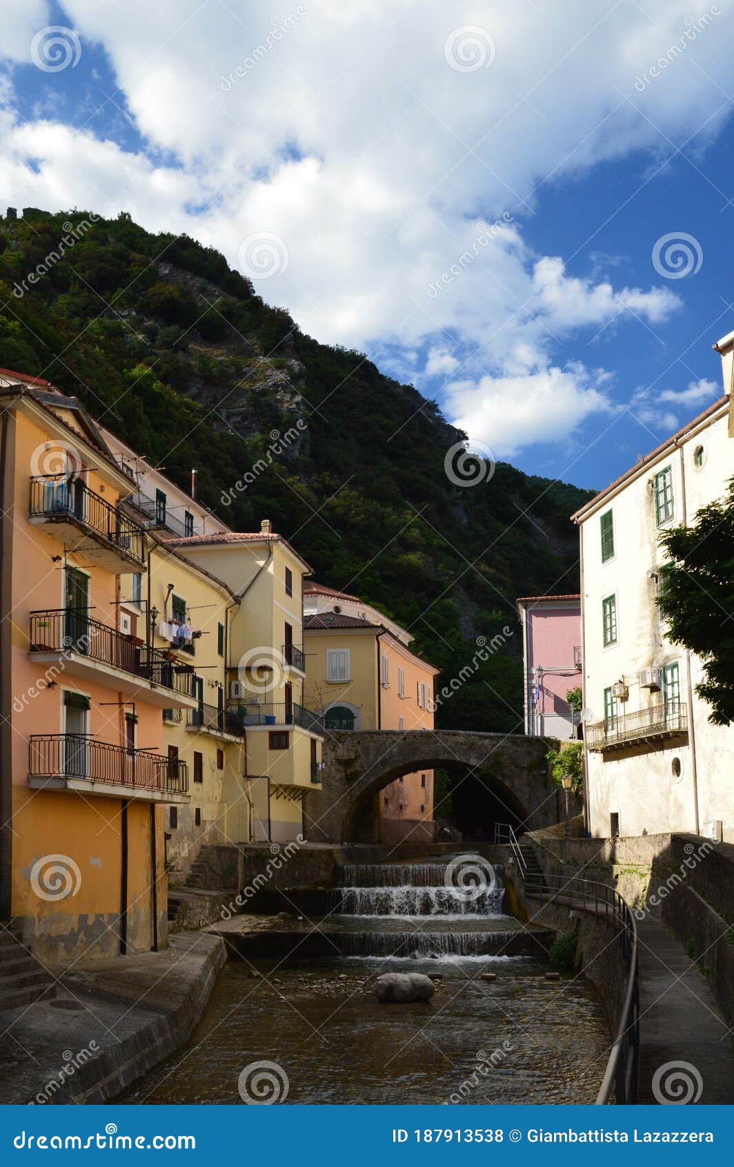 the old town of campagna.