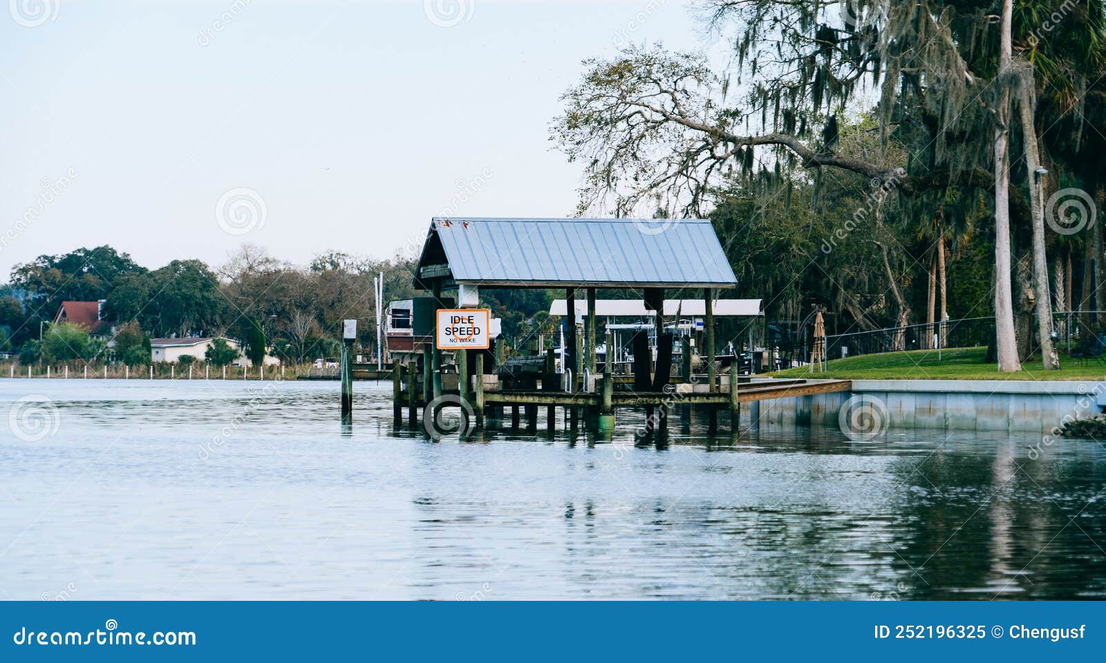 Little Manatee River stock image. Image of blue, boats 252196325