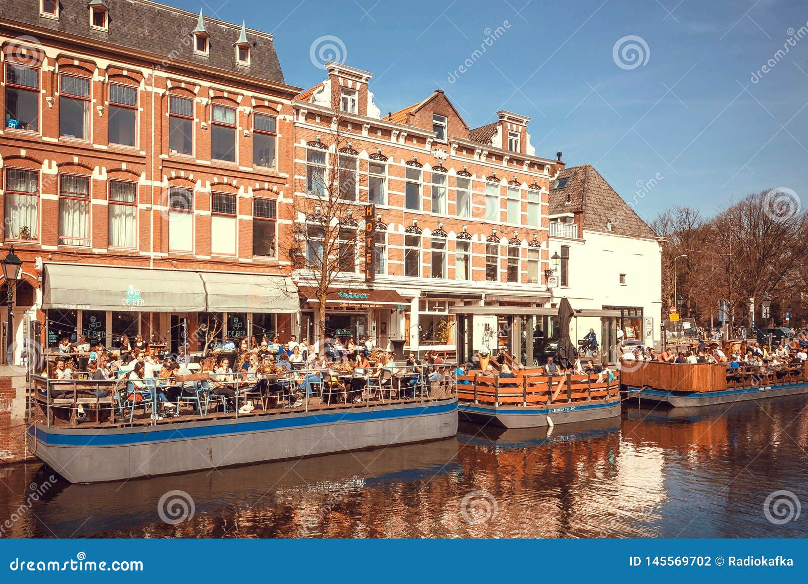 riverboat cafe london