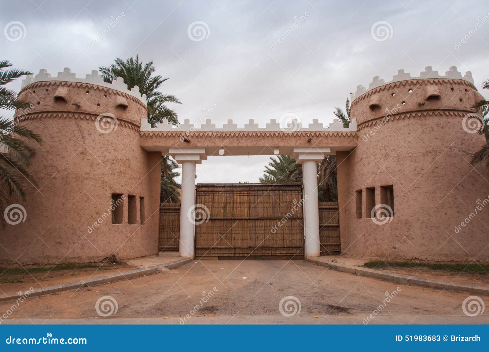 riyadh extravagant and huge houses, saudi arabia
