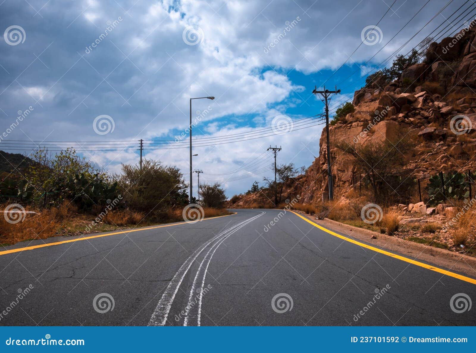 road - al hada mountain