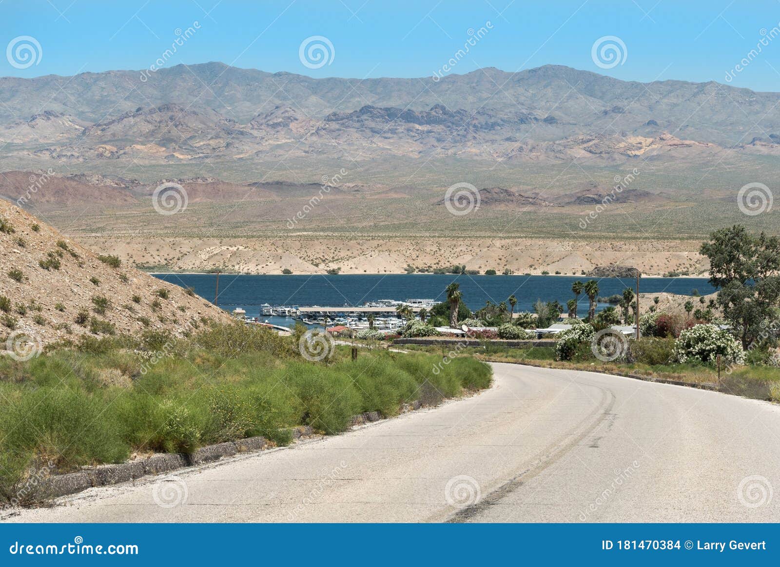 the road to cottonwood cove on lake mohave