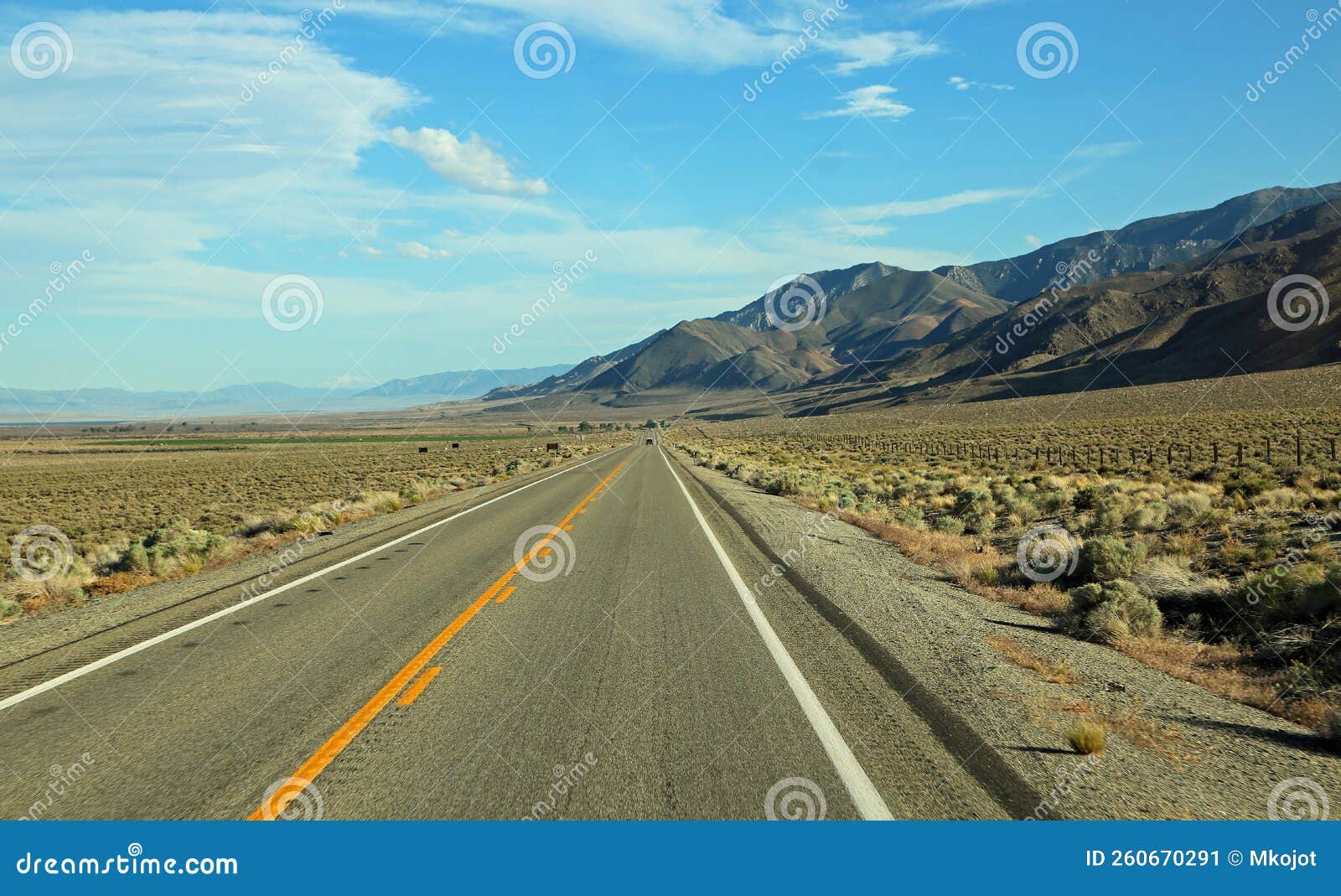 The road and Wassuk Range stock image. Image of nevada - 260670291