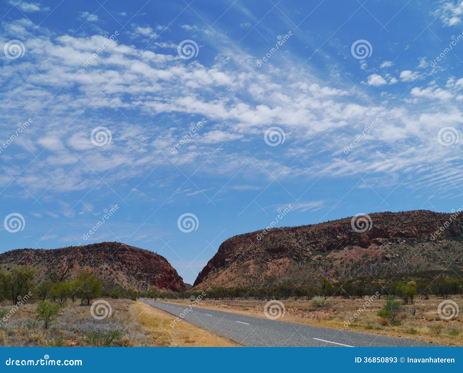 road in the west mcdonnell ranges