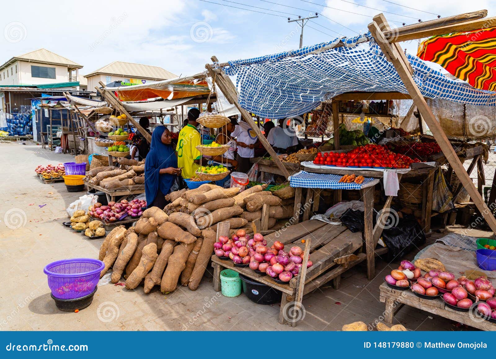 roadside foods lagos nigeria; makeshift roadside stall