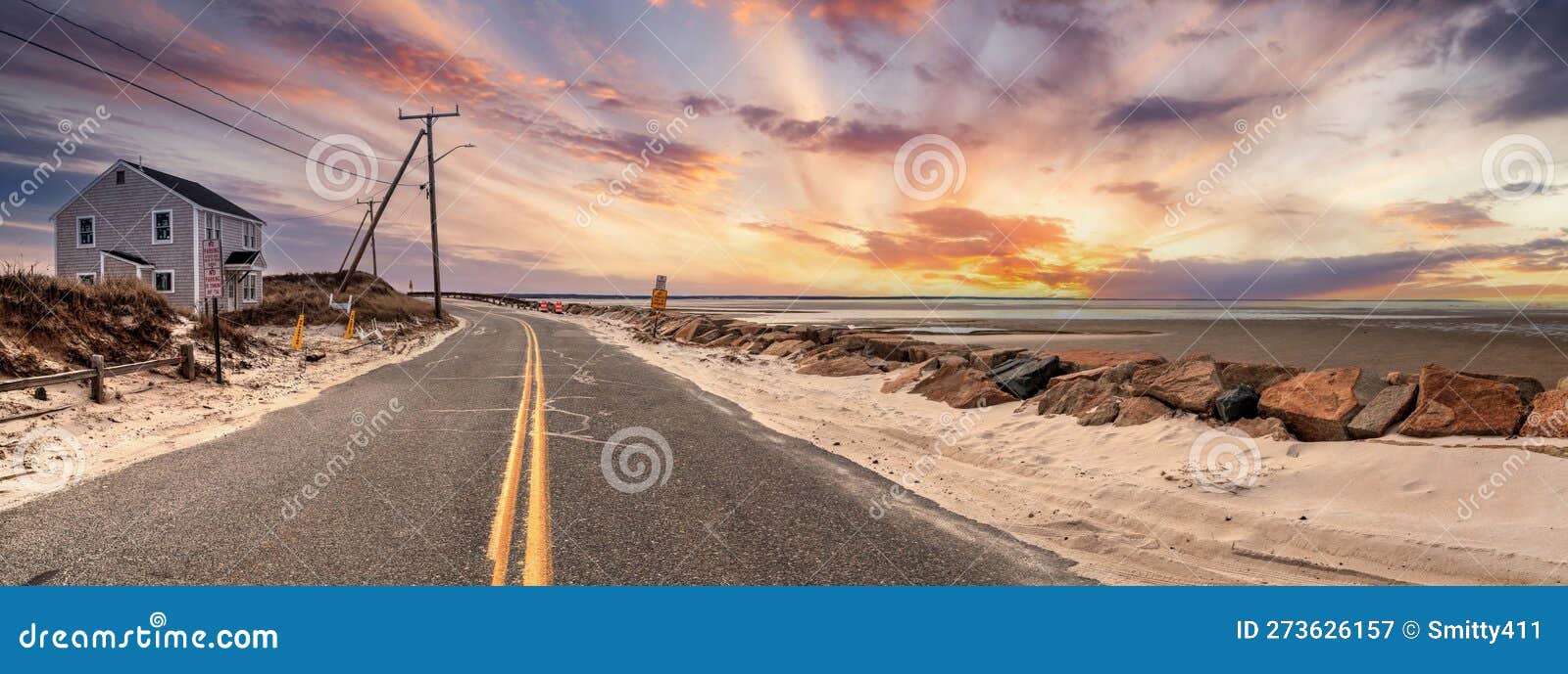 roadway along chapin beach in cape cod