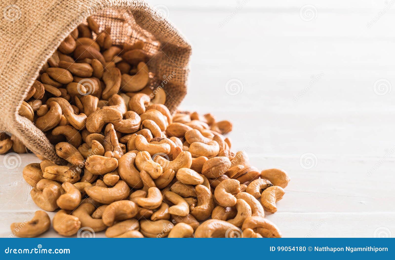 roasted cashew nuts