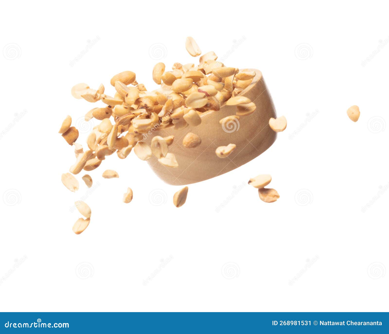 Roasted Peanut Bean Fall Throw Up in Wooden Bowl, Roasted Peanut Bean