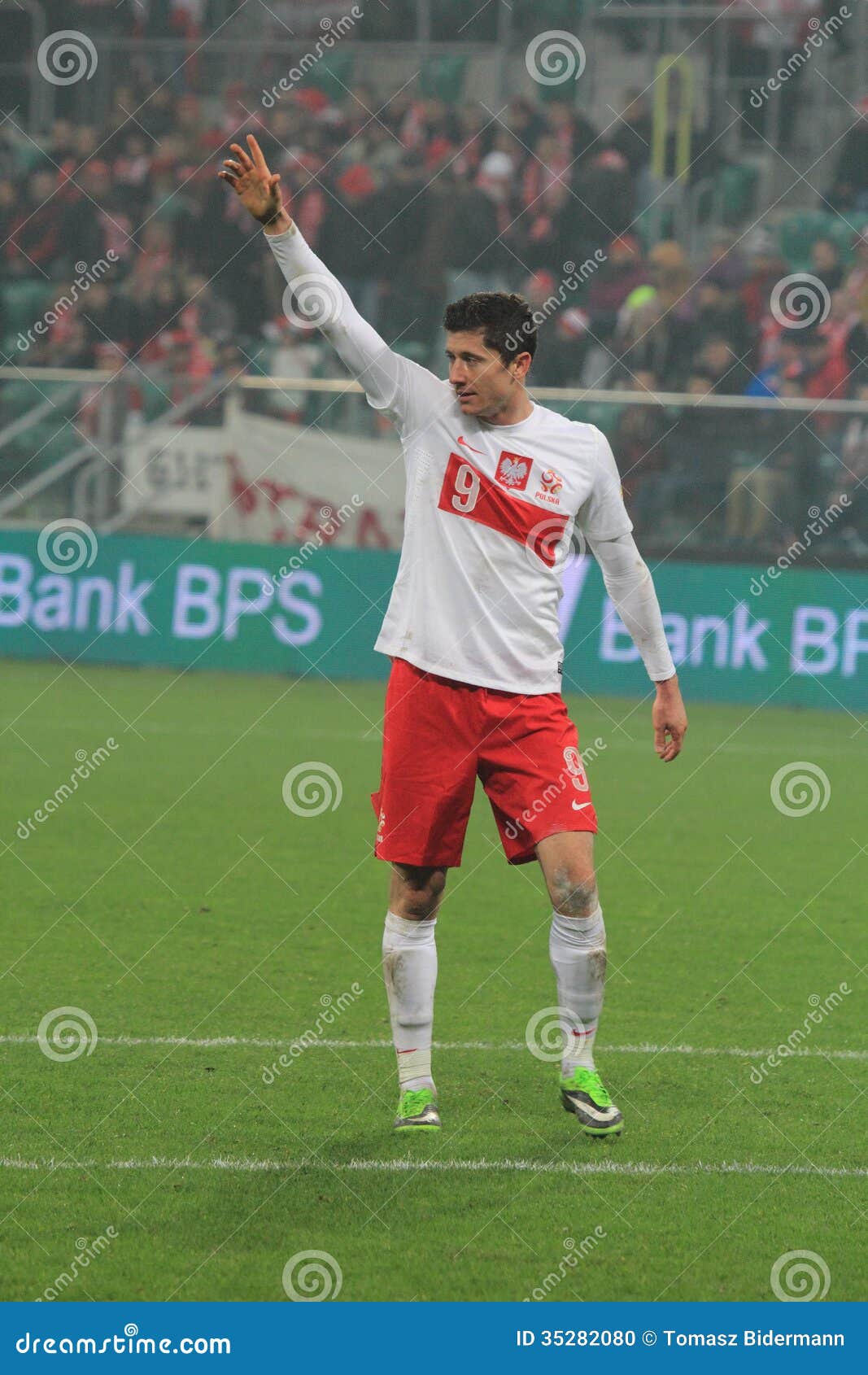 Robert Lewandowski Poland jersey