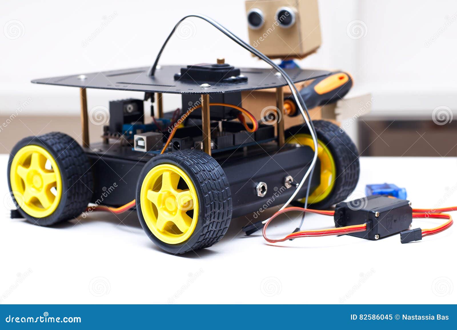 Resultado de imagen de ruedas y robot