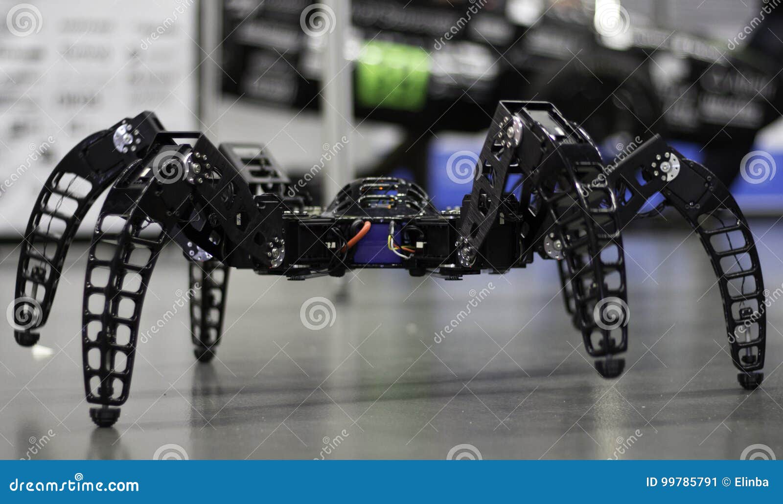 Robot hexápodo foto editorial. Imagen de ciencia, electricidad - 99785791